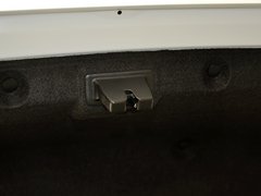 2013款 三厢 1.6 自动 SX