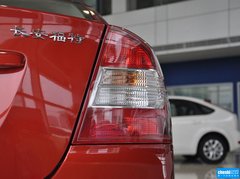 2013款 三厢 1.8L 自动 经典时尚型