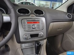 2013款 三厢 1.8L 自动 经典时尚型
