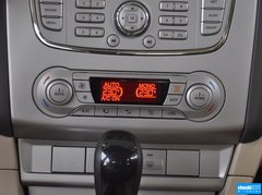 2013款 三厢 1.8L 自动 经典时尚型