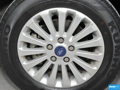 2013款 三厢 1.8L 自动 经典时尚型