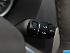 2013款 三厢 1.8L 自动 经典时尚型