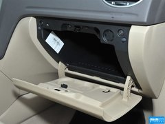 2013款 三厢 1.8L 自动 经典时尚型