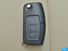 2013款 三厢 1.8L 手动 经典时尚型