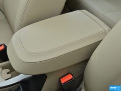 2013款 三厢 1.8L 手动 经典时尚型