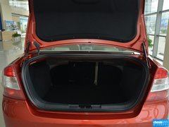 2013款 三厢 1.8L 手动 经典时尚型