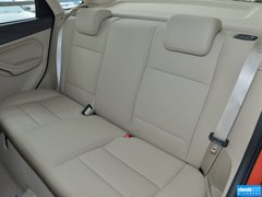 2013款 三厢 1.8L 手动 经典时尚型