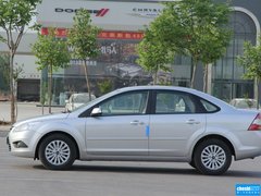 2013款 三厢 1.8L 手动 经典时尚型