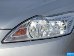 2013款 三厢 1.8L 手动 经典时尚型