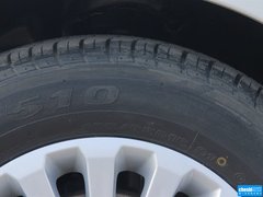 2013款 三厢 1.8L 手动 经典时尚型