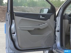 2013款 三厢 1.8L 手动 经典时尚型