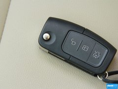 2013款 三厢 1.8L 手动 经典时尚型