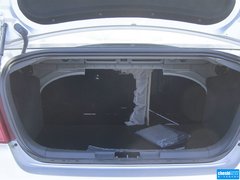 2013款 三厢 1.8L 手动 经典时尚型