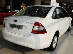 2013款 三厢 1.8L 自动 经典基本型