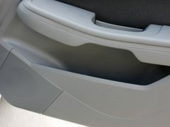 2013款 三厢 1.8L 自动 经典基本型