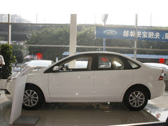 2013款 三厢 1.8L 自动 经典基本型