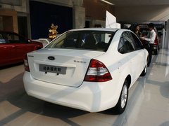 2013款 三厢 1.8L 自动 经典基本型