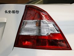 2013款 三厢 1.8L 自动 经典基本型