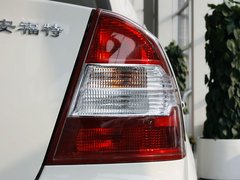 2013款 三厢 1.8L 自动 经典基本型