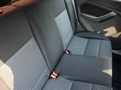 2013款 三厢 1.8L 自动 经典基本型