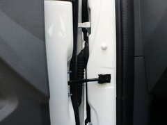 2013款 三厢 1.8L 自动 经典基本型