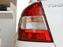 2013款 三厢 1.8L 自动 经典基本型