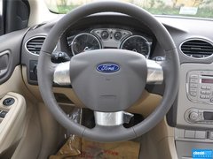 2013款 三厢 1.8L 手动 经典基本型