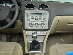 2013款 三厢 1.8L 手动 经典基本型