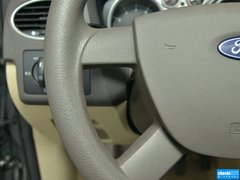 2013款 三厢 1.8L 手动 经典基本型