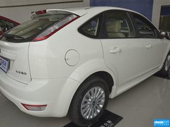 2013款 两厢 1.8L 自动 经典时尚型