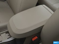 2013款 两厢 1.8L 自动 经典时尚型