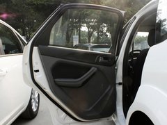 2013款 两厢 1.8L 自动 经典基本型