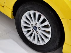 2013款 两厢 1.8L 自动 经典基本型
