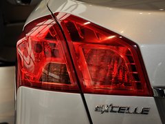 2013款 1.5L 手动 尊享型