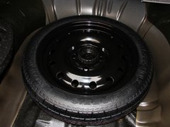 2013款 1.5L 自動 尊享型