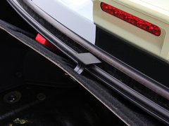 2013款 1.5L 自動 尊享型