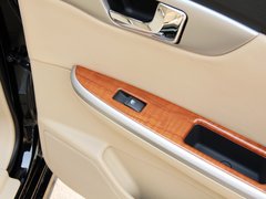2013款 1.5L 自动 尊享型