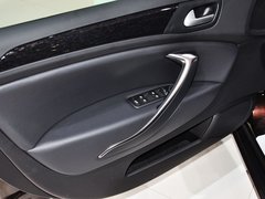 2013款 3.0L 自动 旗舰型
