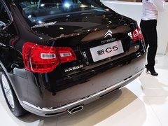 2013款 3.0L 自动 旗舰型