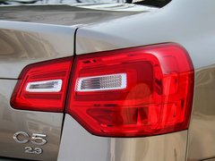 2013款 2.3L 自动 豪华型
