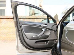 2013款 2.3L 自动 豪华型