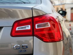 2013款 2.3L 自动 豪华型