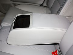 2013款 2.3L 自动 尊贵型