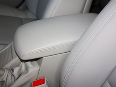 2013款 2.3L 自动 尊贵型
