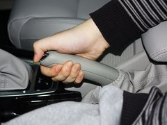 2013款 2.3L 自动 尊贵型