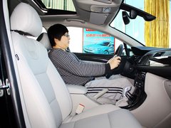 2013款 2.3L 自动 尊贵型