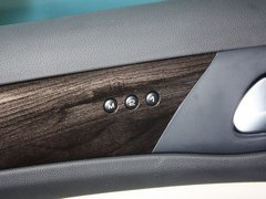 2013款 2.3L 自动 尊贵型