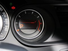 2013款 2.3L 自动 尊贵型