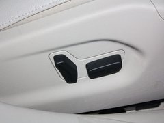 2013款 2.3L 自动 尊贵型