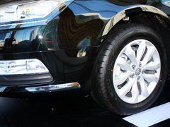2013款 2.3L 自动 尊贵型